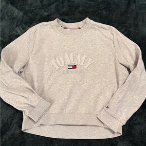 Tommy Hilfiger Cream Sweatshirt